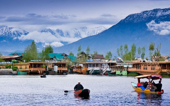 Best Time to Visit Kashmir: Season-by-Season Guide