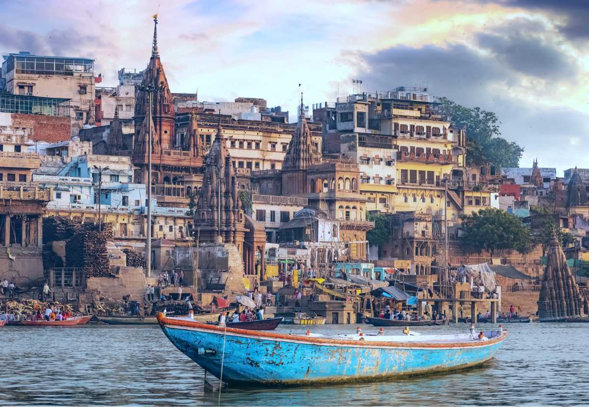 Kashi with Ayodhya & Prayagraj 3N/4D tour package