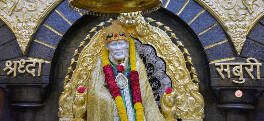 Shirdi 1N/2D via Pune tour package