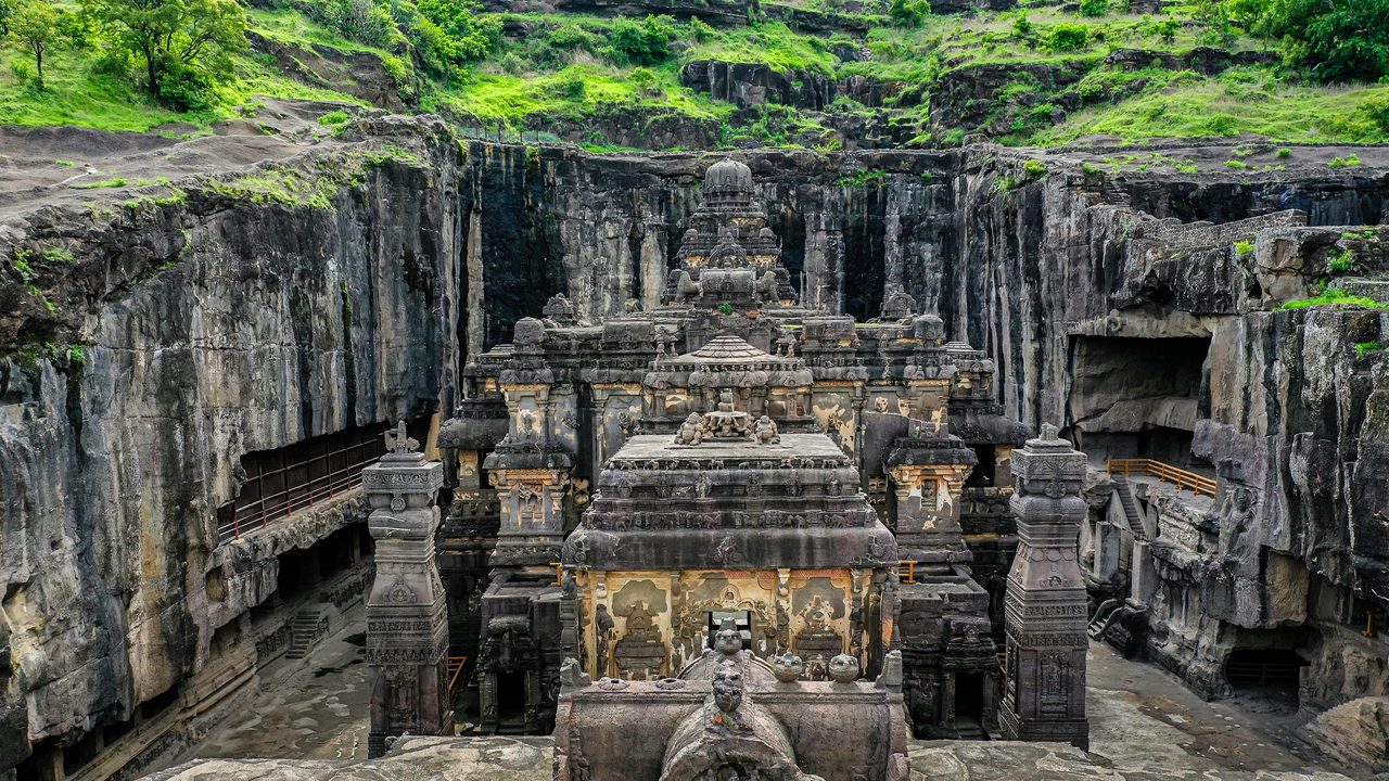 Shirdi with Ajanta & 3 Jyotirlinga 3N/4D tour package